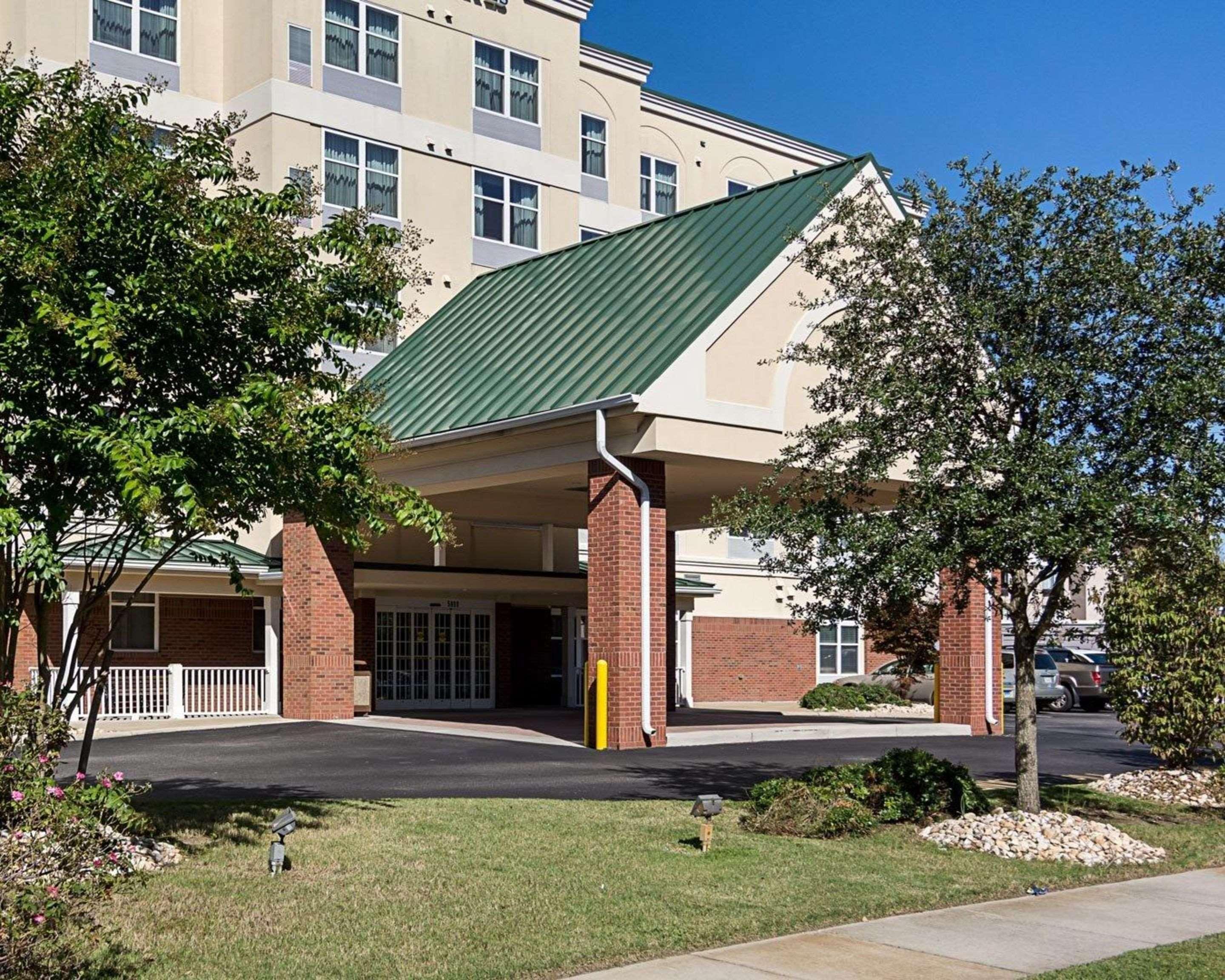 Comfort Inn & Suites Virginia Beach - Norfolk Airport Exterior foto